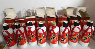 习酒大单品突遭抛售！ 数万瓶涌入市场，价格日跌百元，董事长刚称“加强秩序”|酒业内参