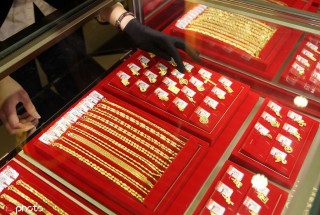 黄金在家族信托中的法律风险防范？