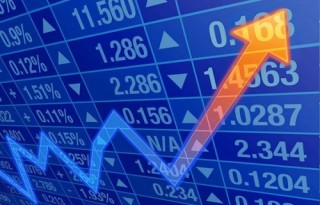 如何理解期货对冲的含义？对冲操作有什么作用？