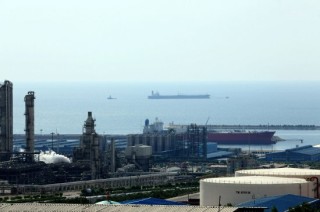 中东冲突升级 伊朗和以色列轮番打击关键能源设施