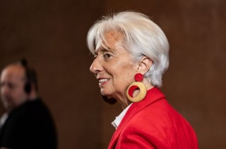 分析：欧央行行长2024年实际总收入是美联储主席薪酬的四倍