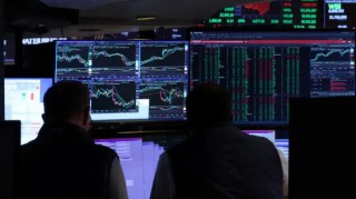 早盘：美股涨跌不一 道指下跌180点