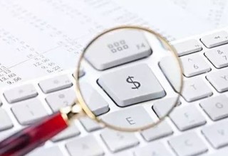 如何对比金融期权和期货的功能？功能差异对投资有何影响？