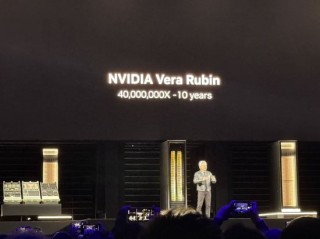 黄仁勋：Blackwell和Rubin今明两年订单万亿美元