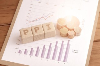 期货价格波动的影响因素有哪些？