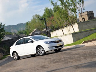 如何评价荣威车的质量？该质量水平对车辆长期使用有何影响？