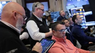 3月27日收盘：美股收跌纳指进入回调区域 伊朗驳斥美国停火提议