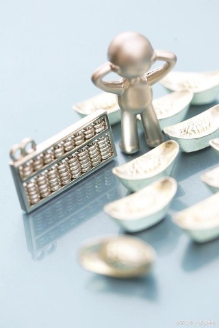 白银年内涨幅刷新历史 成年度“黑马”投资品