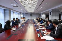 谷澍会见中国进出口银行董事长陈怀宇一行