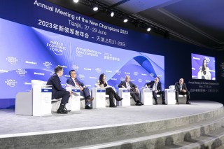 “夏季达沃斯”是什么？关于中国新领军者年会的5个要点