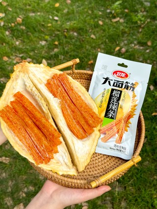 辣条基本盘稳固 魔芋爽成增长新引擎 卫龙美味2024年营收突破62亿