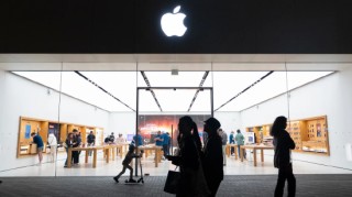 如果在美国生产，iPhone价格可能涨至3500美元，翻三倍