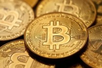 渣打分析师为预测比特币涨至12万美元致歉 称目标价“可能太低”