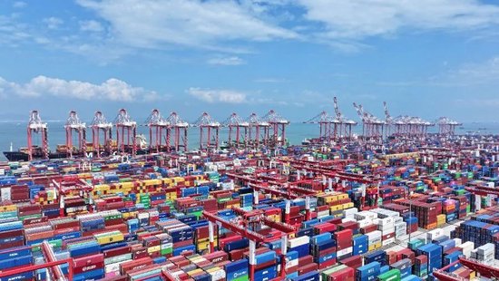 美线航运价格飙升！货代：“都在抢时间出货，未来还会涨”  第1张