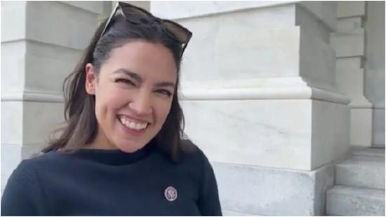 硅谷观察：马斯克服软低头认错了，全球首富还是拗不过美国总统  第7张