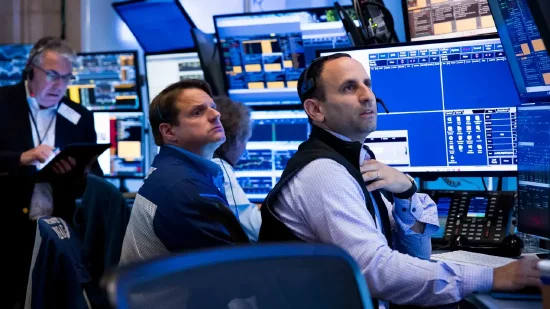 尾盘：道指涨470点 纳指下跌0.6%  第1张