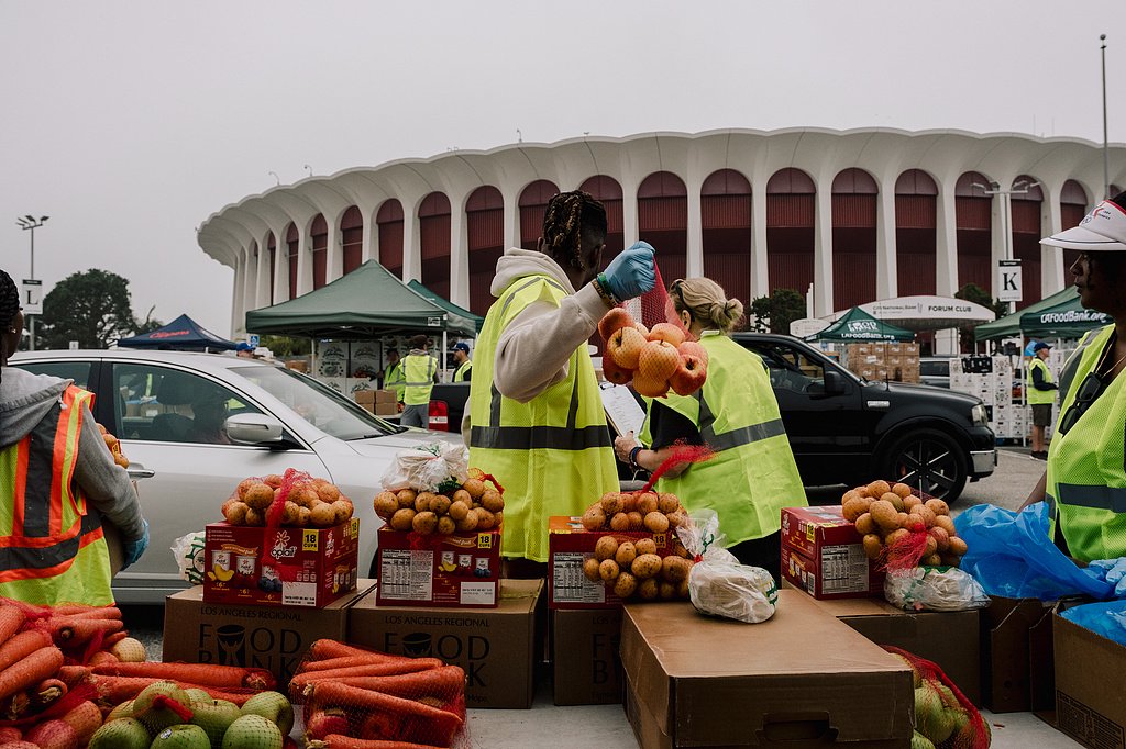 美政府“停摆”满月，民生经济双重承压  第1张