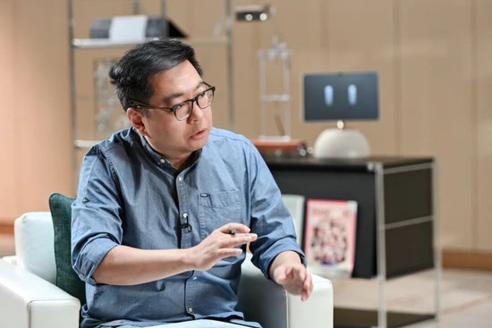 李彦宏：AI不应该像人，AI跟人从来不是一个物种  第4张