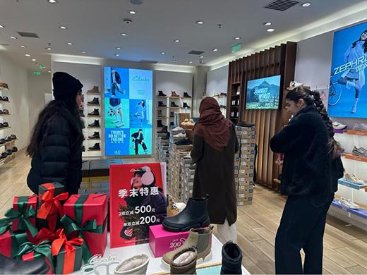 跨境支付：从“赚手续费”到“带企业闯全球”｜2025中国经济年报  第2张