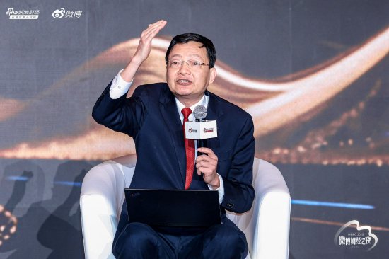 李大霄给散户忠告：当下务必“控制成本”，做到“让利润奔跑，坐轿不抬轿”  第1张