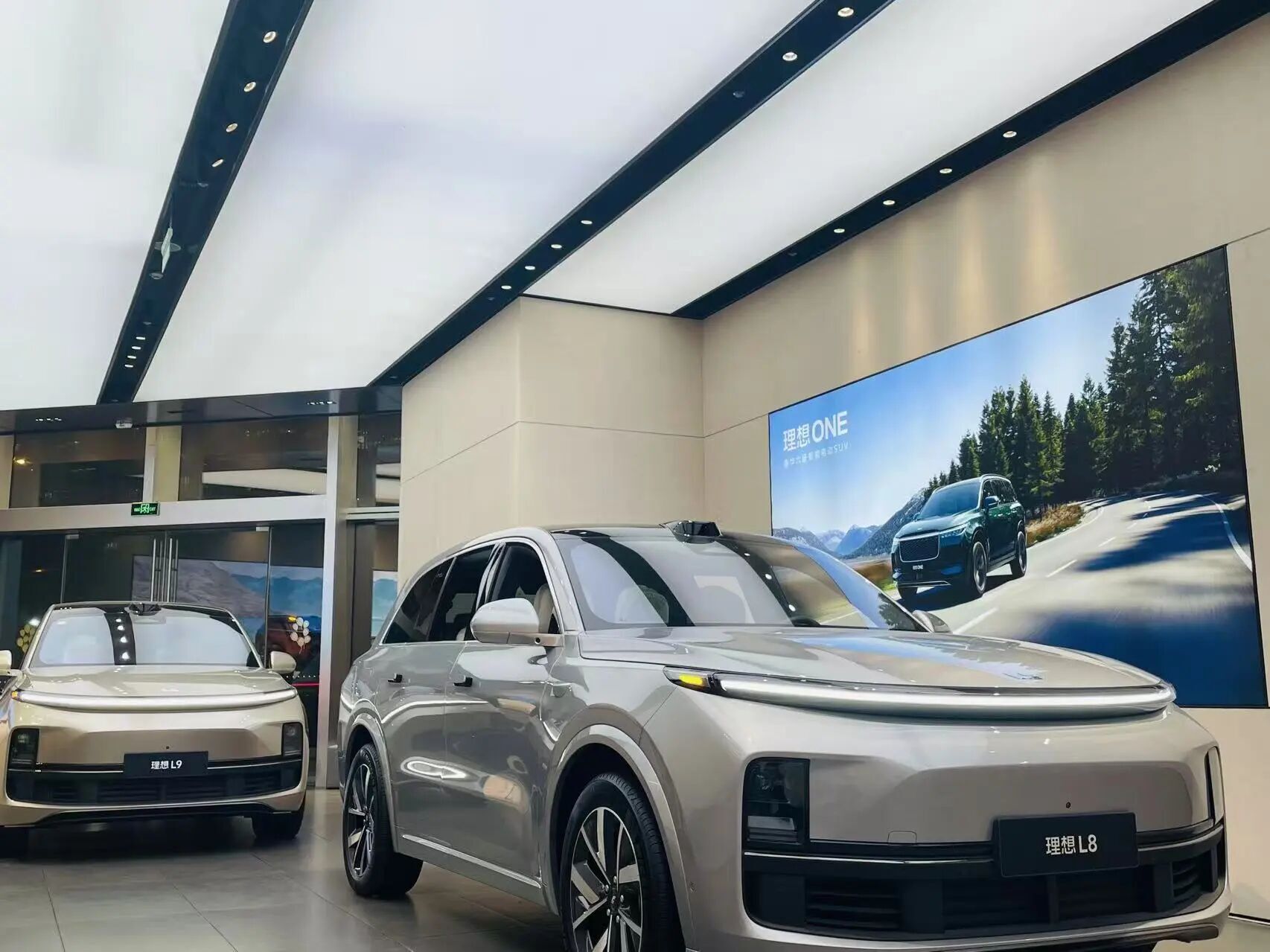 日供低至23元！车市开年遇冷，车企打响“金融战”  第2张