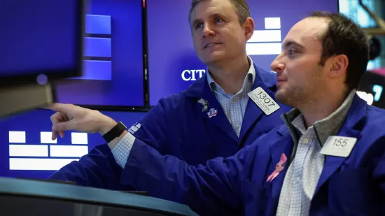 尾盘：美股尾盘走高 道指上涨580点  第1张