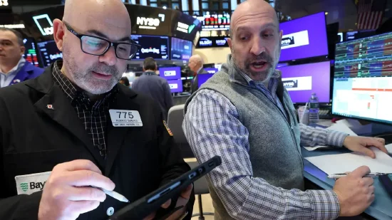 开盘：美股周一低开 市场静待关键就业与通胀数据  第1张