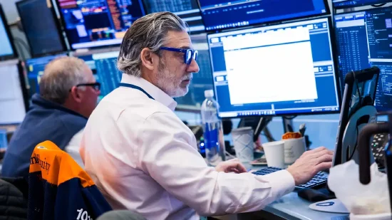 早盘：美股走低纳指下跌0.4% Pinterest重挫近20%  第1张