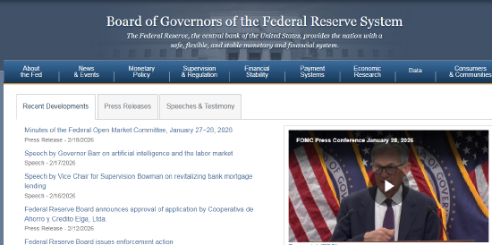 美联储会议纪要显示：联储官员对利率走向存在分歧  第1张