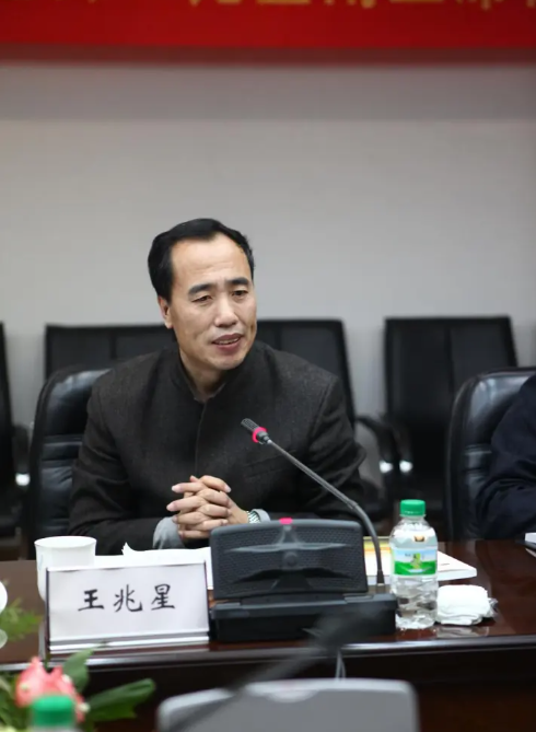 原银保监会副主席王兆星因病去世  第1张