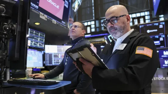 早盘：美股继续下滑 道指跌逾200点  第1张