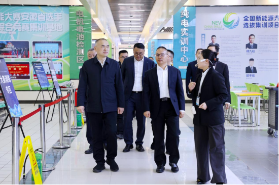 深化政企合作 共促职教发展——江西省南昌市新建区委书记陈奕蒙一行赴中国东方教育集团考察交流  第4张