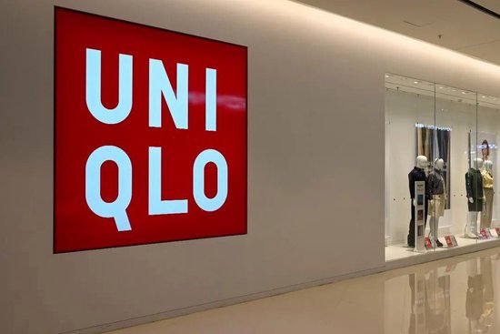 顾客因在优衣库“摸包”“逛店久”被指控偷窃，报警自证清白，门店回应  第1张