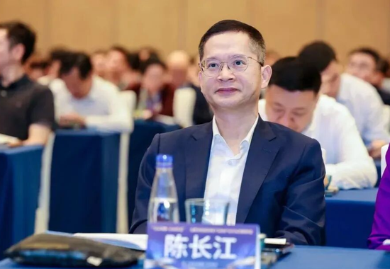 中行中层人事调整 中银香港一副总回归总行 第10张 中行中层人事调整 中银香港一副总回归总行 第10张